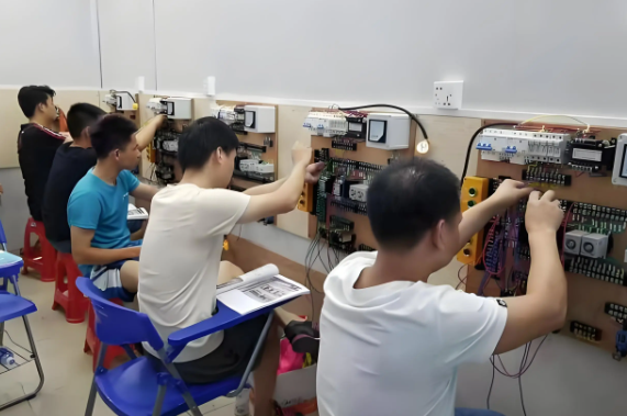 如何報考石家莊應急管理局低壓電工操作證